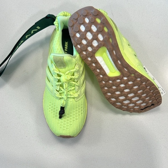 Adidas x Ivy Park Ultra Boost Hi Res Yellow - Picture 4 of 13